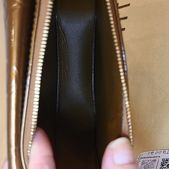 LOUIS VUITTON VINTAGE 2001 RARE FIND MONOGRAM VERNIS MOTT BAG NO LONGER PRODUCED - Picture 13 of 17